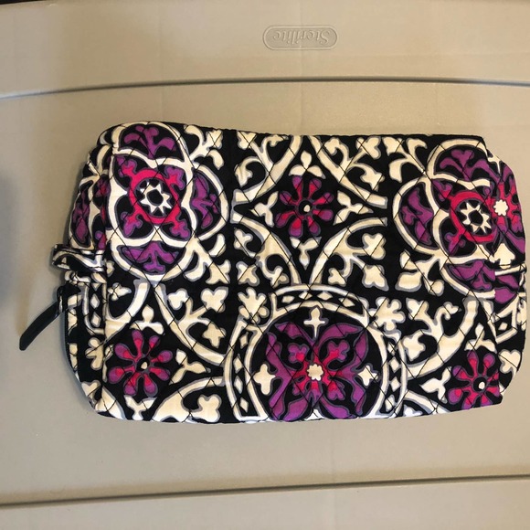 Vera Bradley Handbags - Vera Bradley Cosmetic Bag in Signature Quilted Scroll Medllion